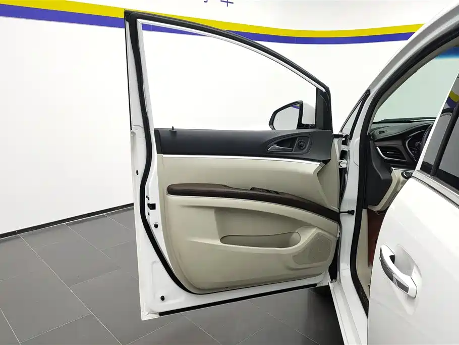 Buick GL8 2022 652T Luxury