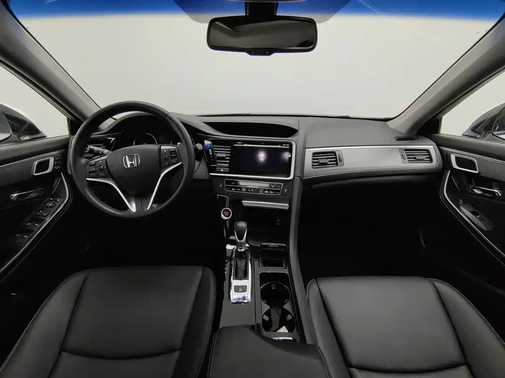 Honda Spirior — миниатюра 5
