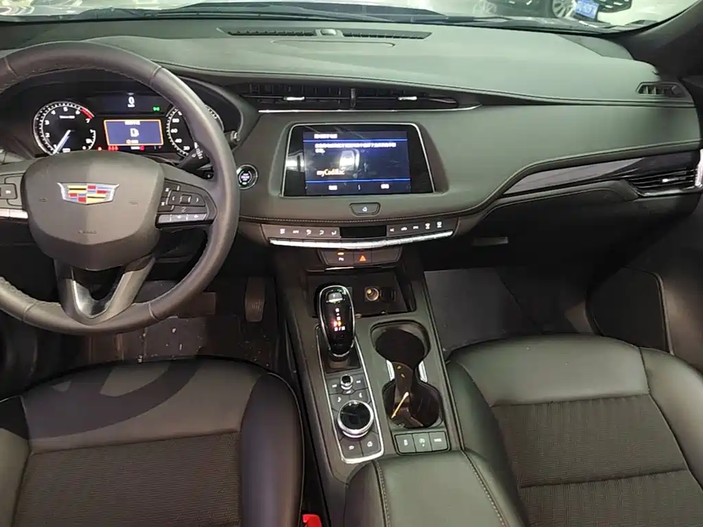 Cadillac XT4 — миниатюра 10
