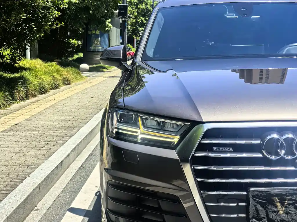 Audi Q7 — миниатюра 13