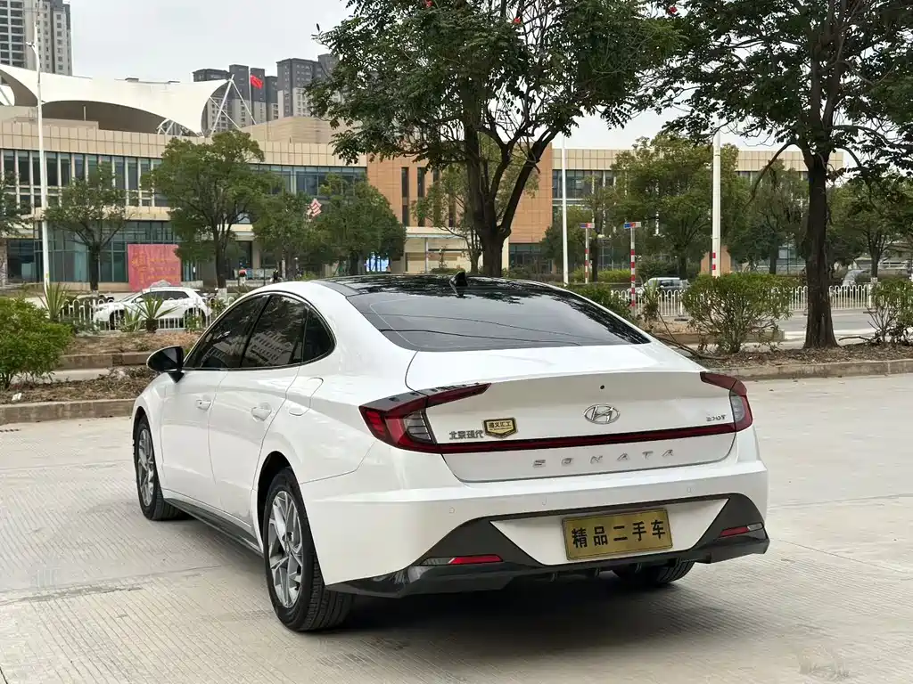 Hyundai Sonata — миниатюра 5
