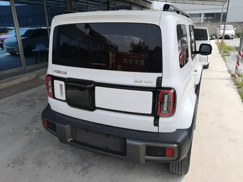 Baojun Yueye — миниатюра 7