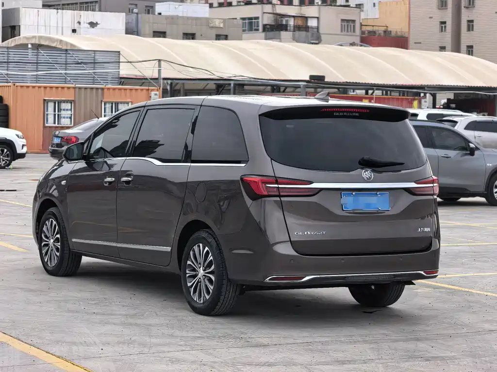 Buick GL8 — миниатюра 7