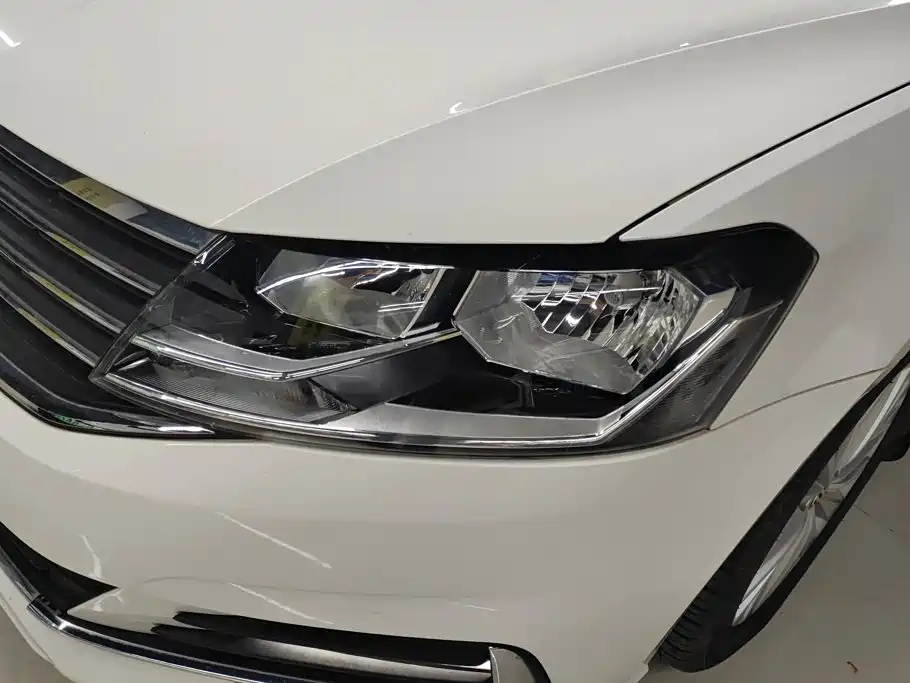 Volkswagen Lavida — миниатюра 5