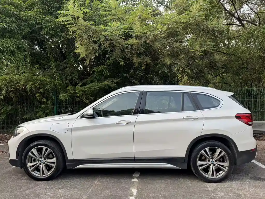 BMW X1 New Energy — миниатюра 3