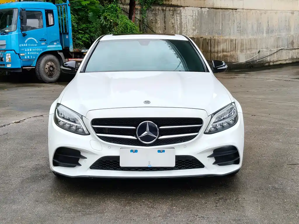 Mercedes-Benz C-Class — миниатюра 2