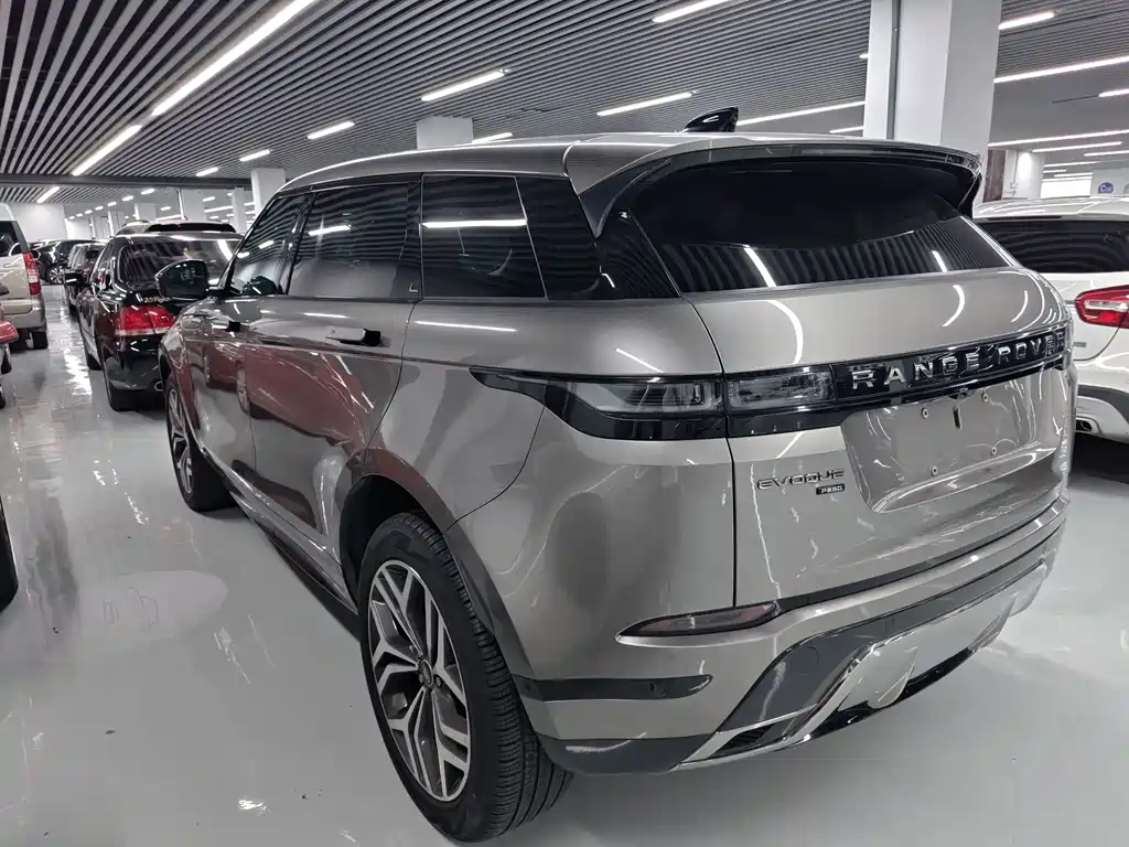 Land Rover Evoque — миниатюра 13