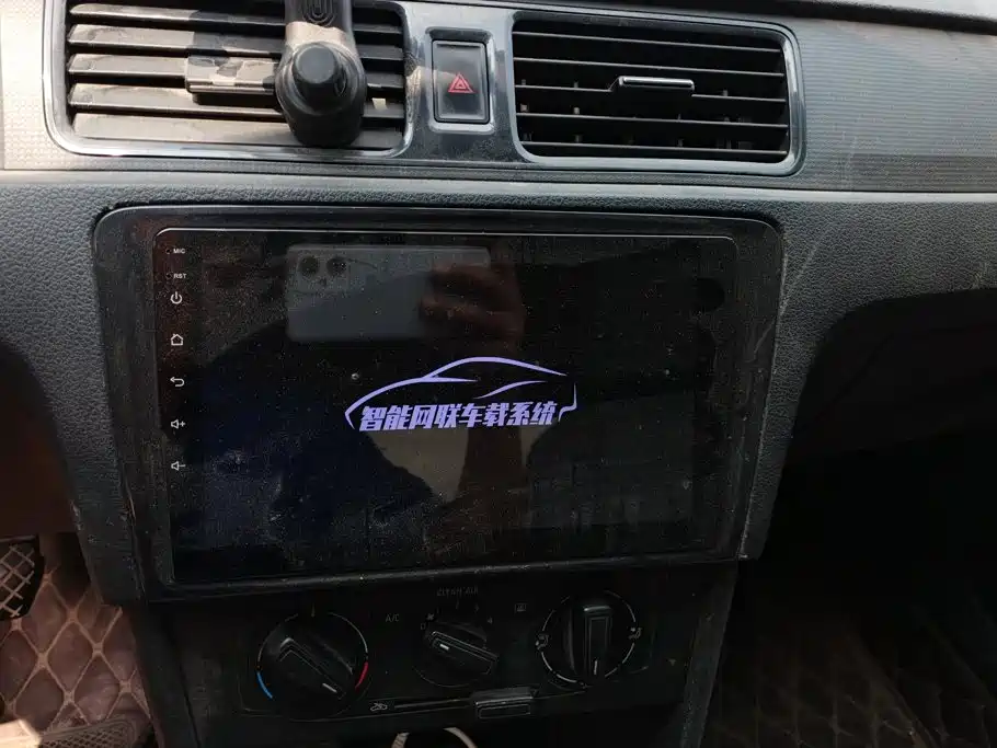 Volkswagen Santana — миниатюра 13