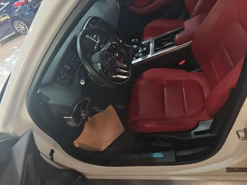 Jaguar XEL — миниатюра 15