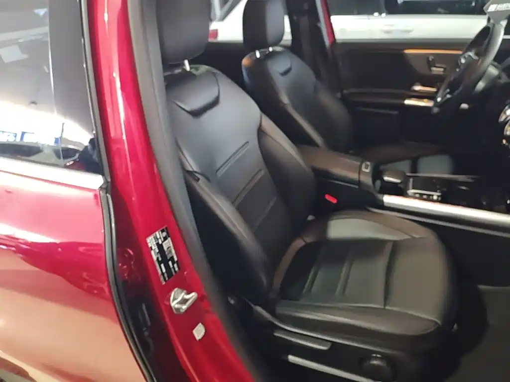 Mercedes-Benz GLA — миниатюра 25