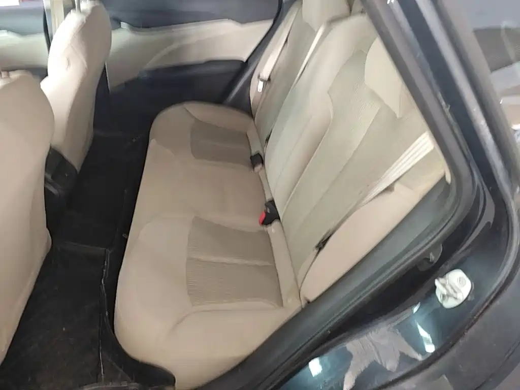 Buick Excelle — миниатюра 17