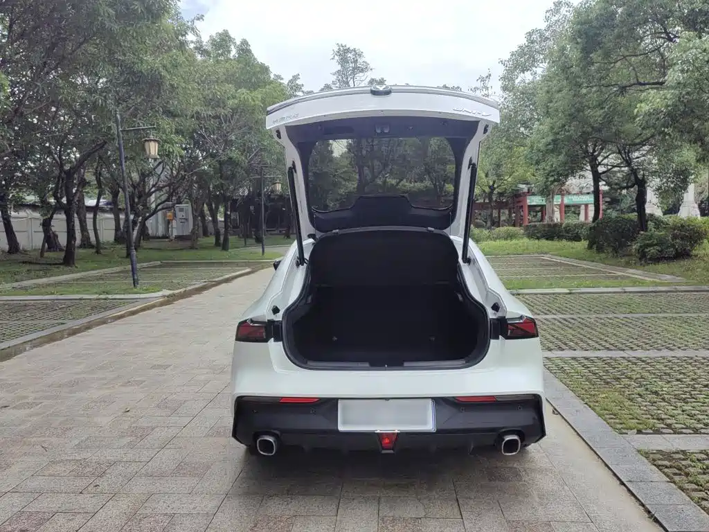 Changan UNI-V — миниатюра 11
