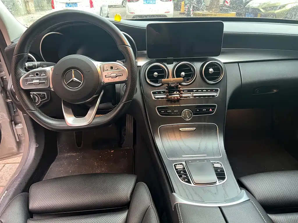 Mercedes-Benz C-Class — миниатюра 5