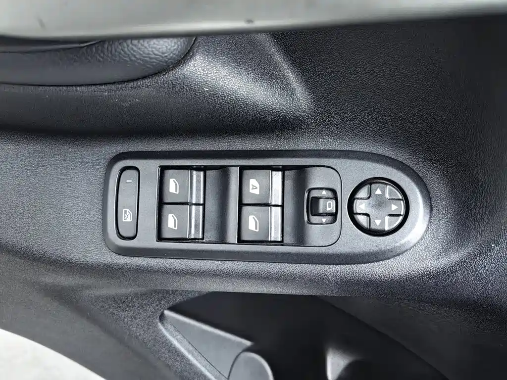 Citroen C3-XR — миниатюра 9
