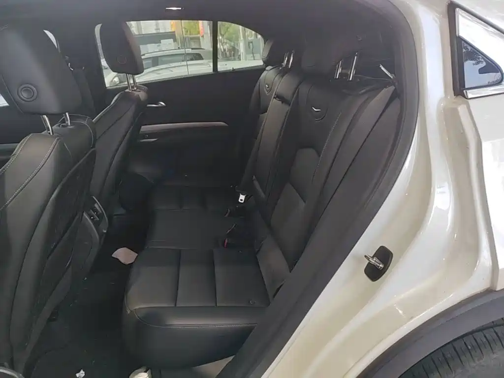 Cadillac XT4 — миниатюра 17