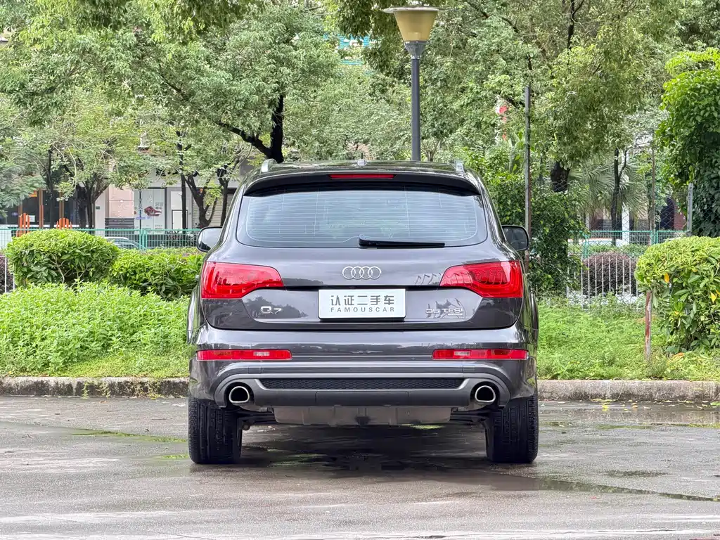 Audi Q7 — миниатюра 6