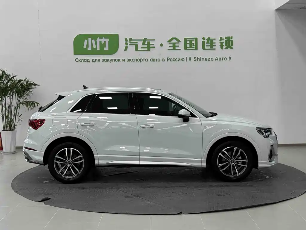 Audi Q3 2022 35 TFSI