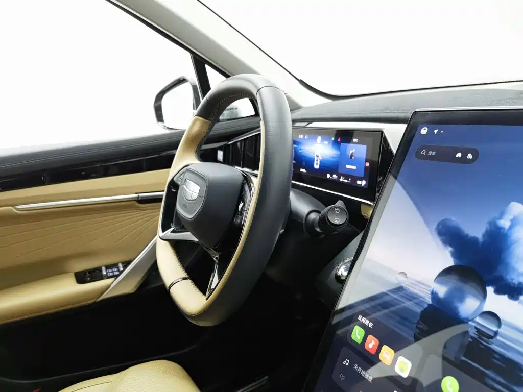 Geely Boyue L — миниатюра 22
