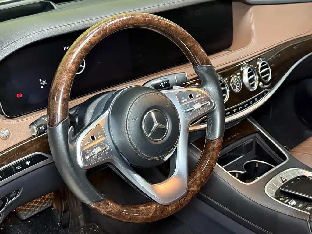 Mercedes-Benz S-Class — миниатюра 14
