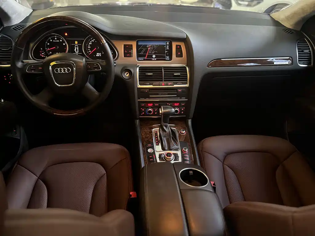 Audi Q7 2012 3.0 TFSI (200kW