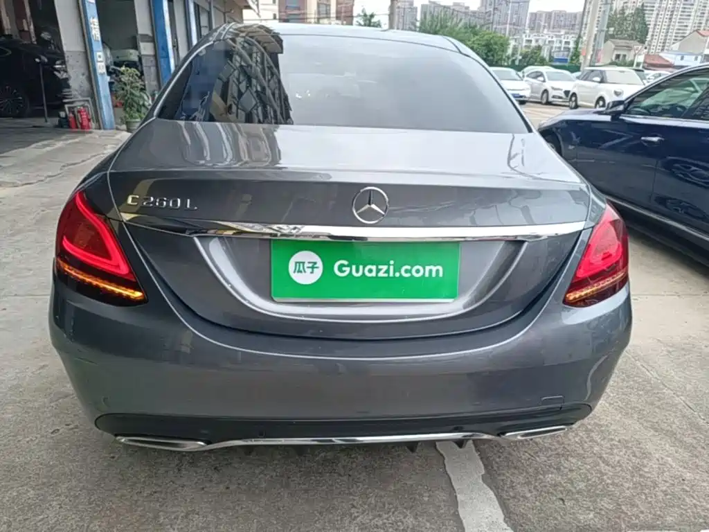 Mercedes-Benz C-Class — миниатюра 6