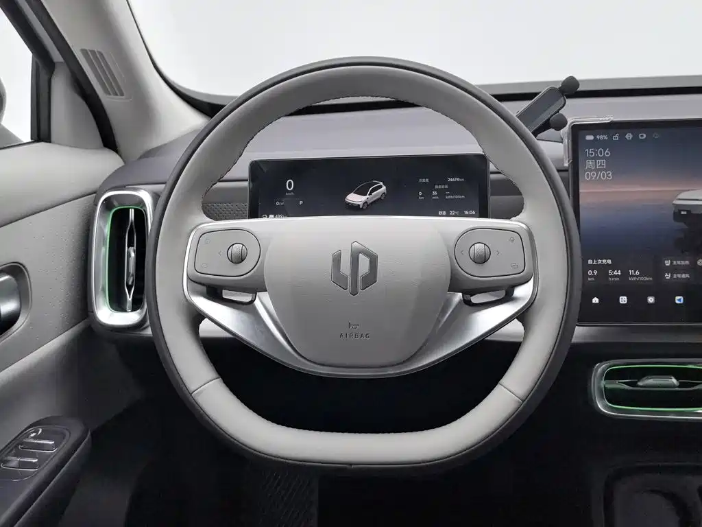 Leapmotor Leapmotor B10 — миниатюра 11
