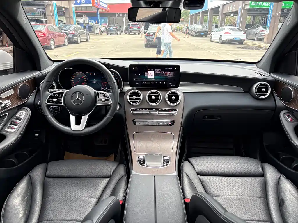 Mercedes-Benz GLC 2020 GLC 300 L 4MATIC