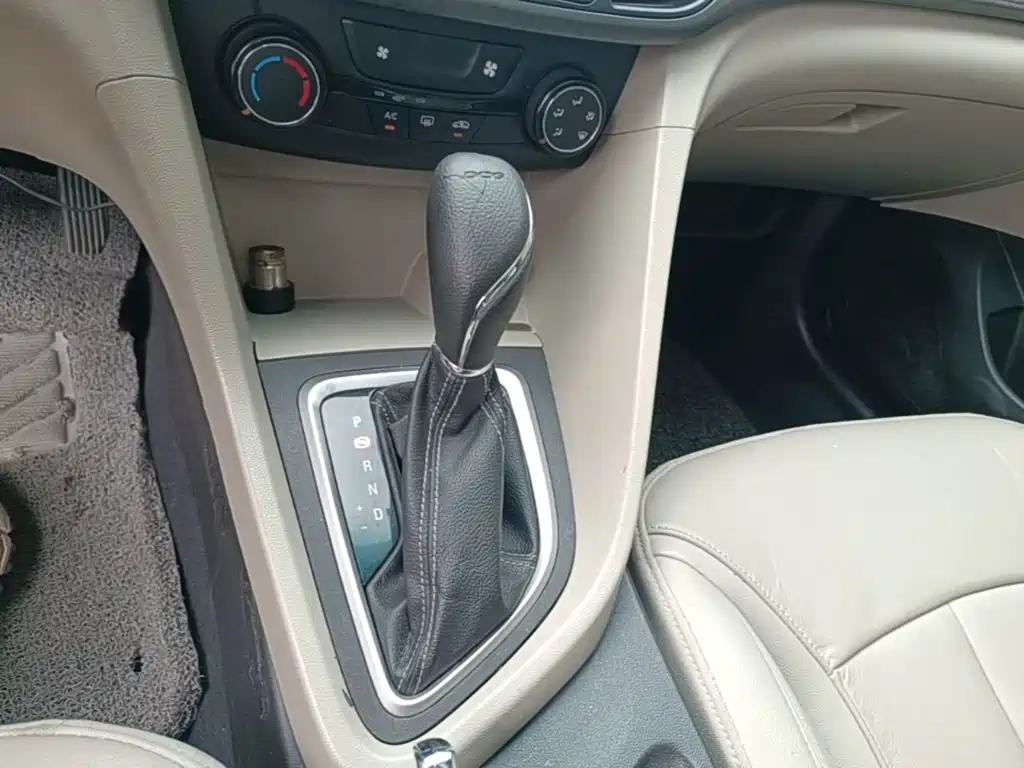 Buick Excelle — миниатюра 14
