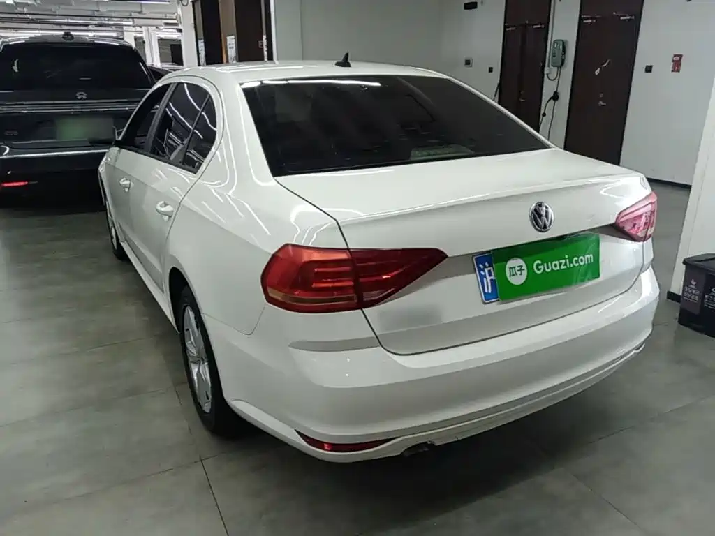 Volkswagen Lavida — миниатюра 5
