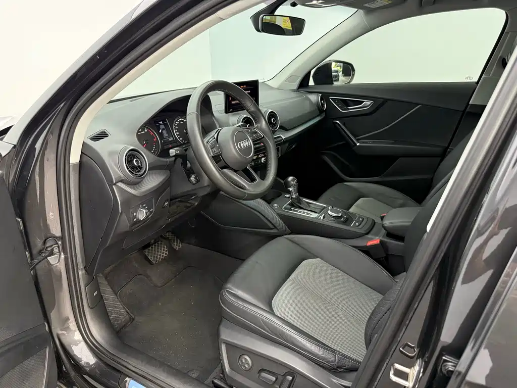 Audi Q2L — миниатюра 8