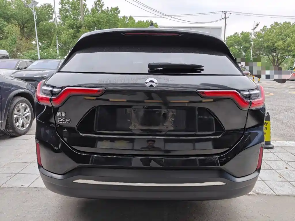NIO ES6 — миниатюра 6