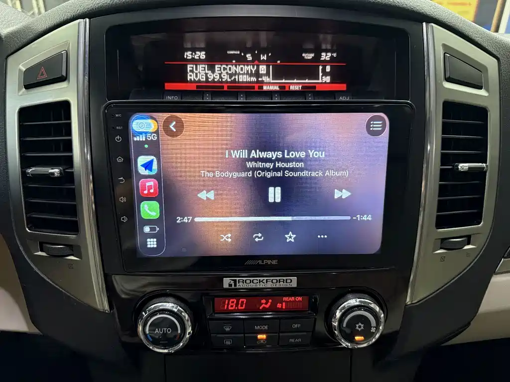 Mitsubishi Pajero (Import) — миниатюра 13