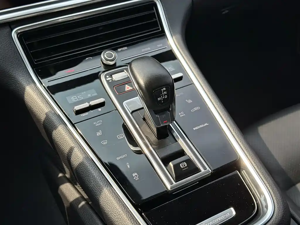 Porsche Panamera 2017 Panamera 4 Sport Turismo 3.0T