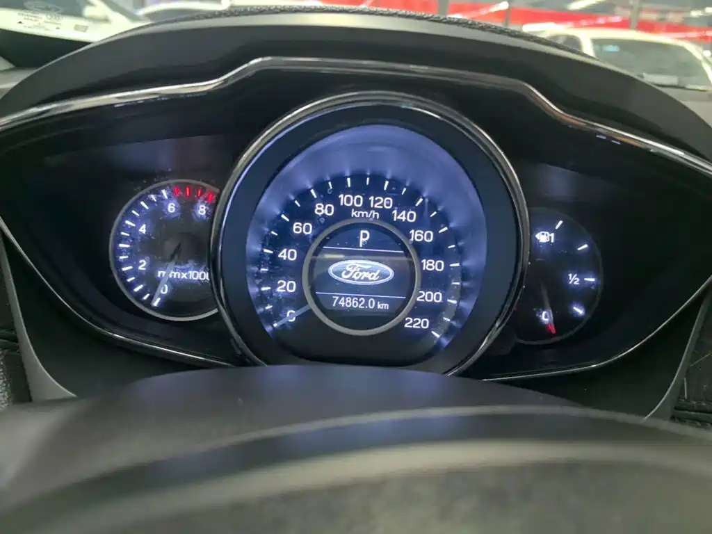 Ford Escort — миниатюра 12