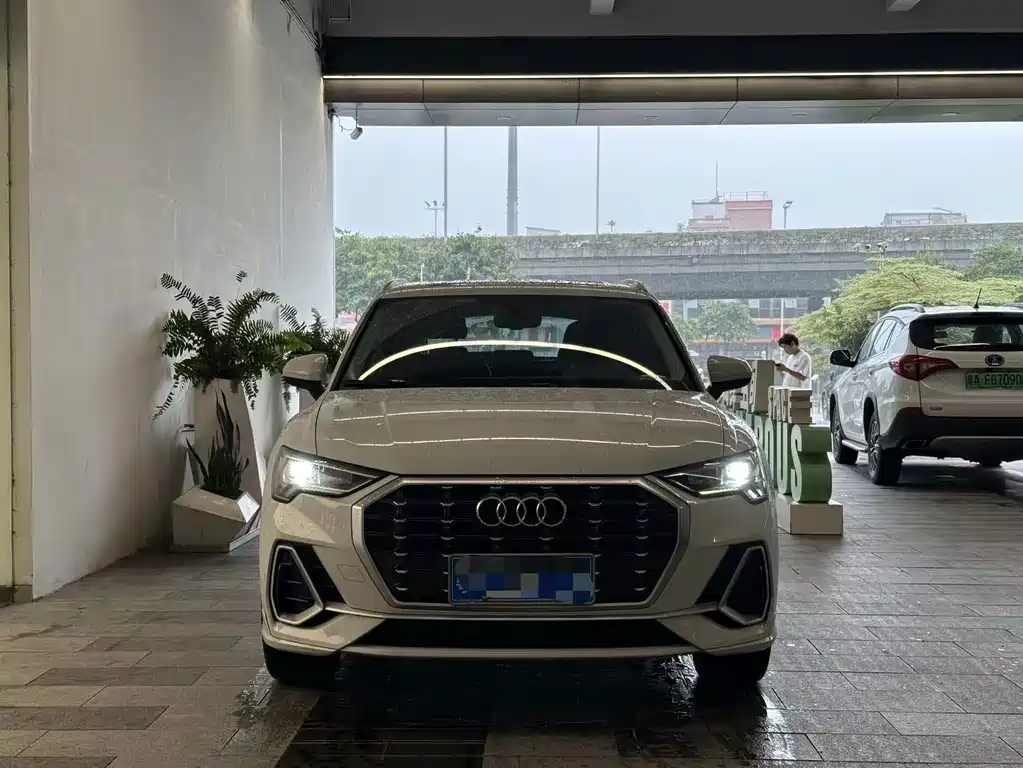Audi Q3 — миниатюра 2