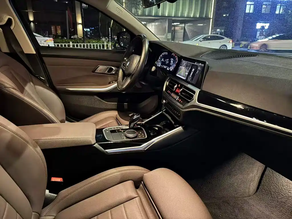 BMW 3 Series — миниатюра 8