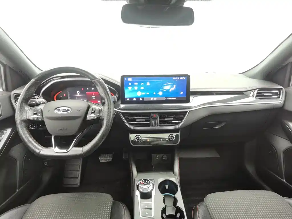 Ford Focus — миниатюра 5