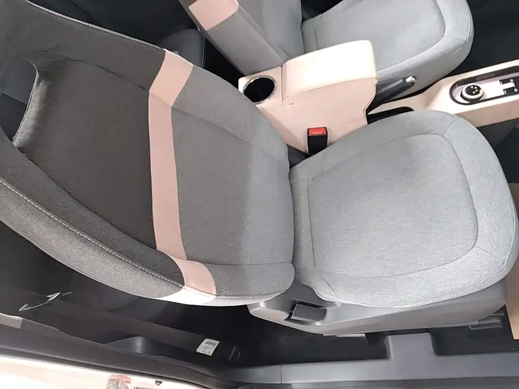 Wuling MINIEV — миниатюра 25