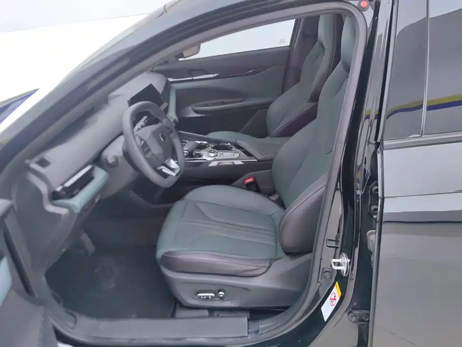 Changan UNI-V iDD — миниатюра 9