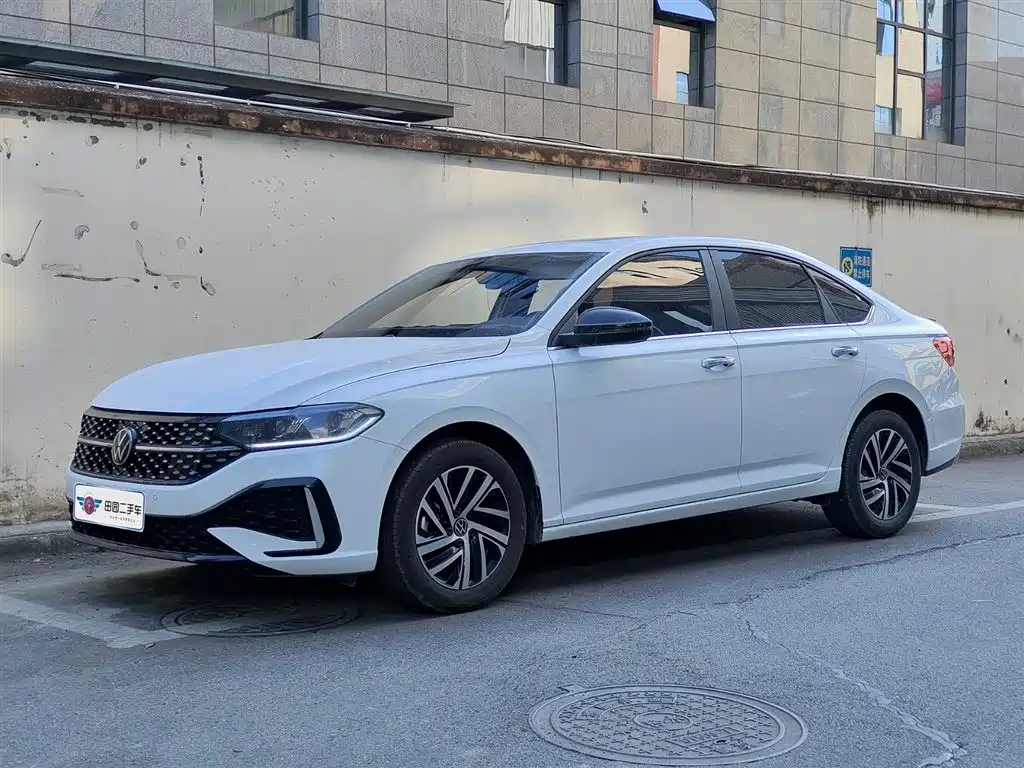 Купить Volkswagen Lavida