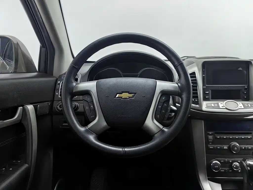 Chevrolet Captiva — миниатюра 11
