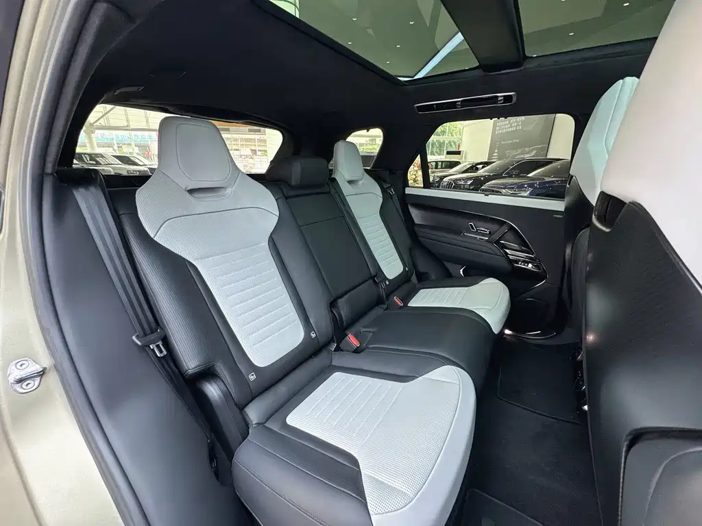 Land Rover Sport — миниатюра 5