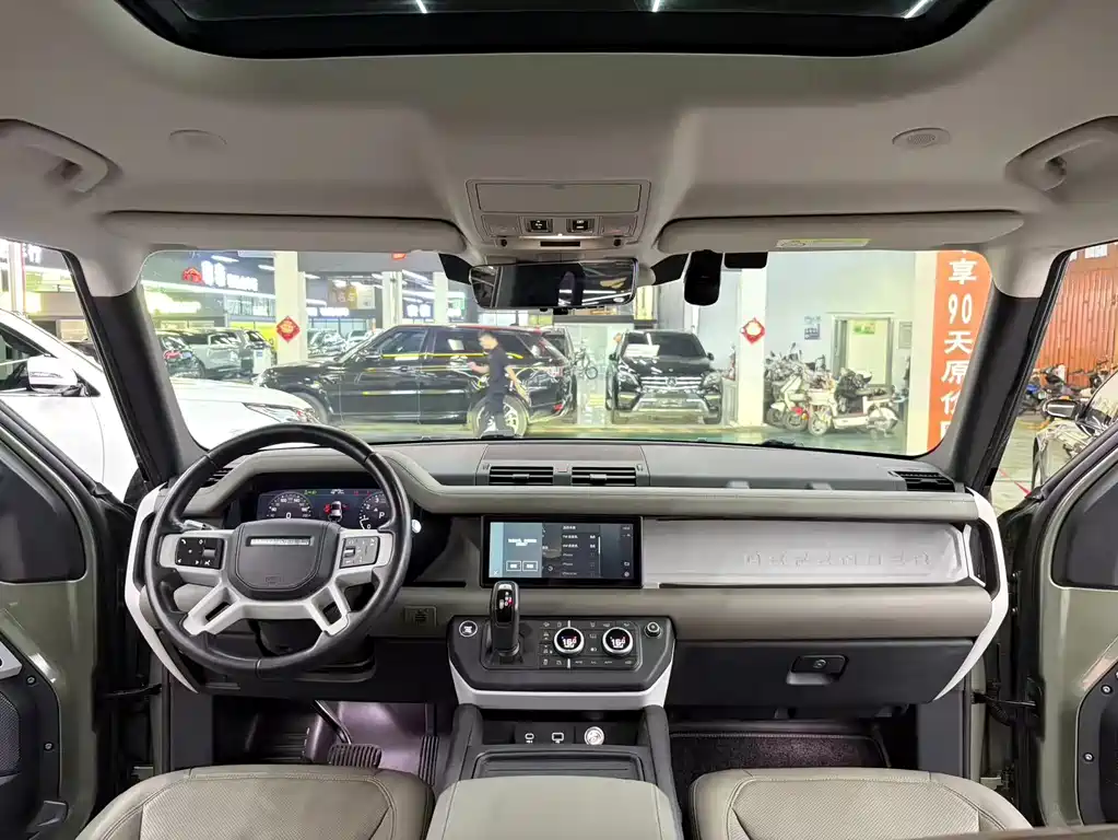 Land Rover Defender — миниатюра 5
