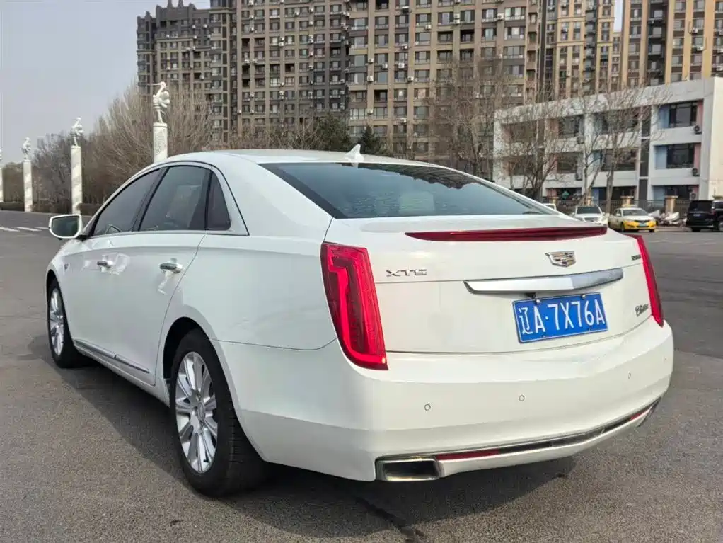 Cadillac XTS 2016 28T Elite