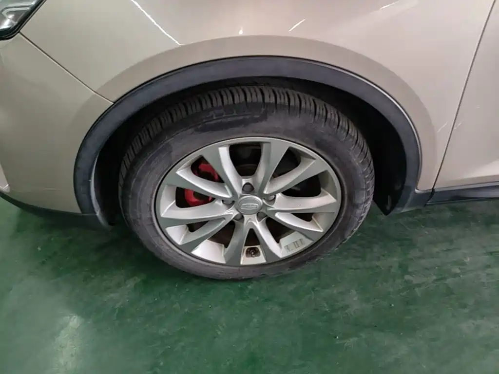 Geely Emgrand GS — миниатюра 23