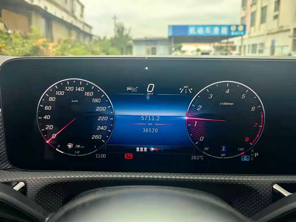 Mercedes-Benz A-Class — миниатюра 8