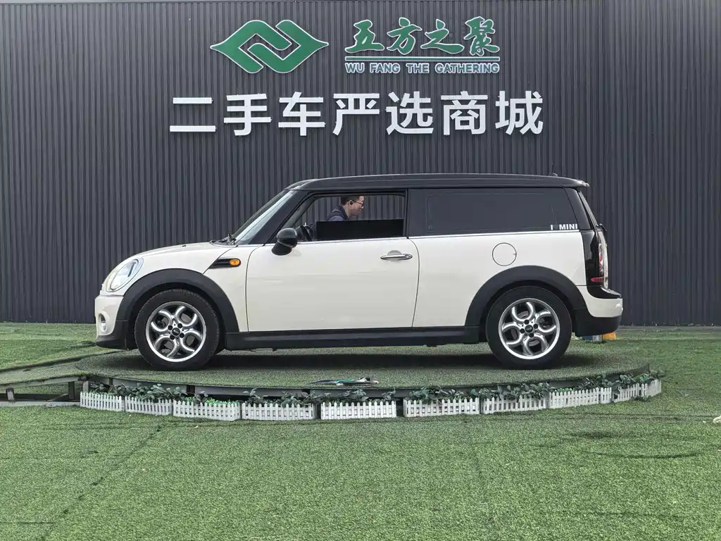 MINI Mini Clubman — миниатюра 19