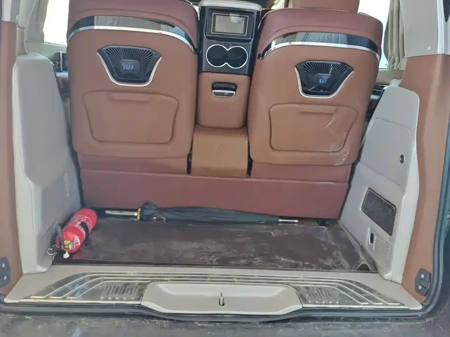 Mercedes-Benz V-Class — миниатюра 4