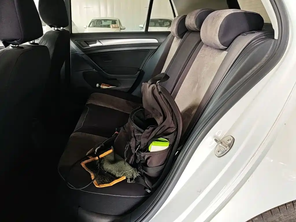 Volkswagen Golf — миниатюра 17