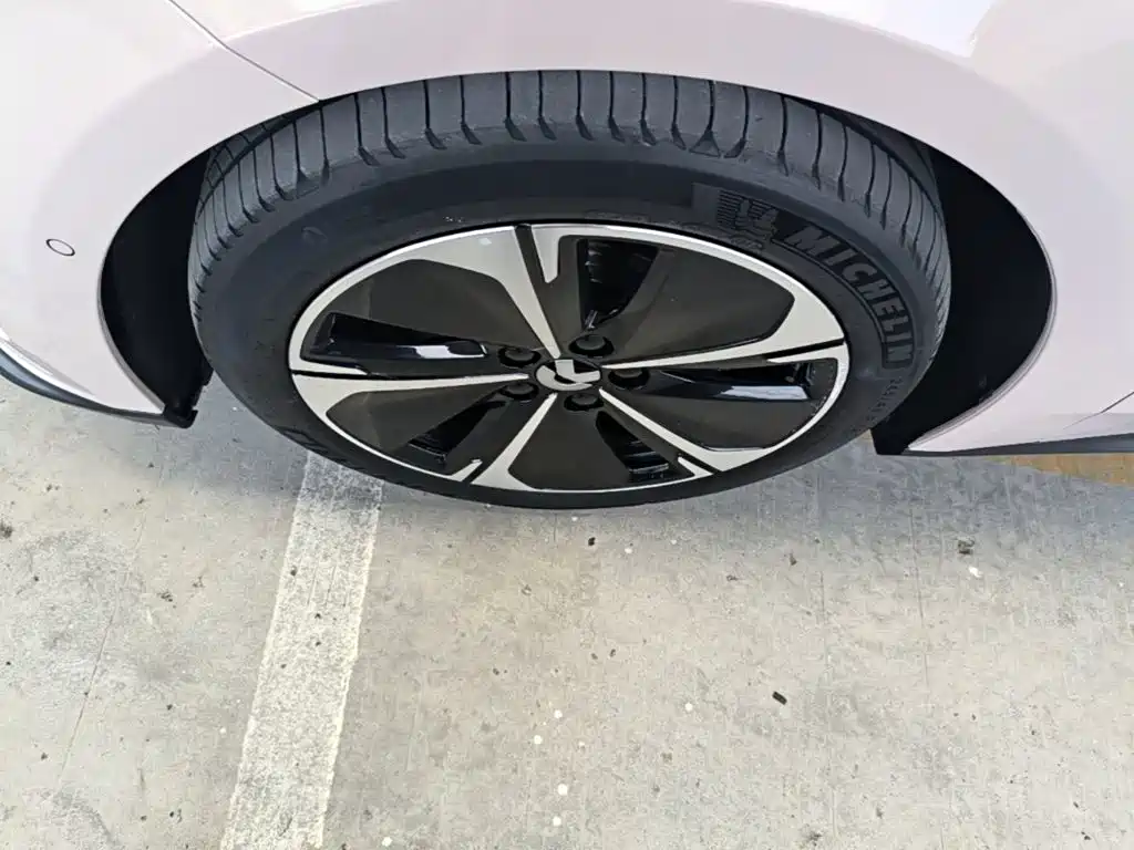 NIO ET5T — миниатюра 23